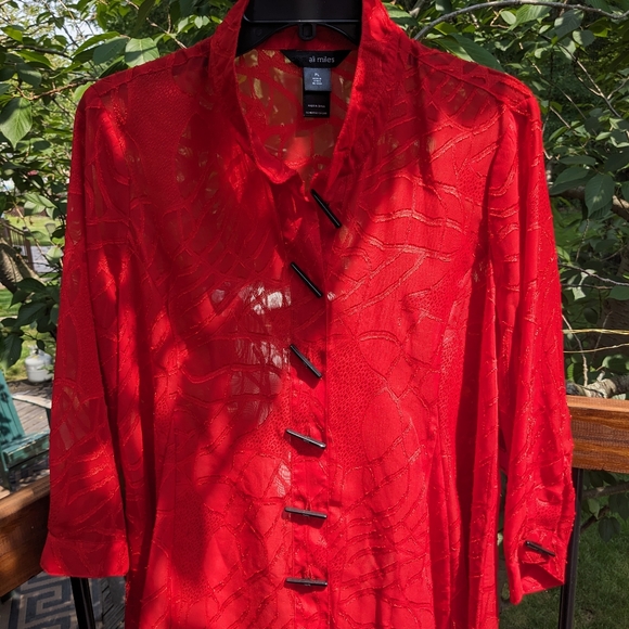 Valentine's Day Ali Miles Petite LG Red blouse Stick Buttons Sheer Shiny NWT - Picture 3 of 10
